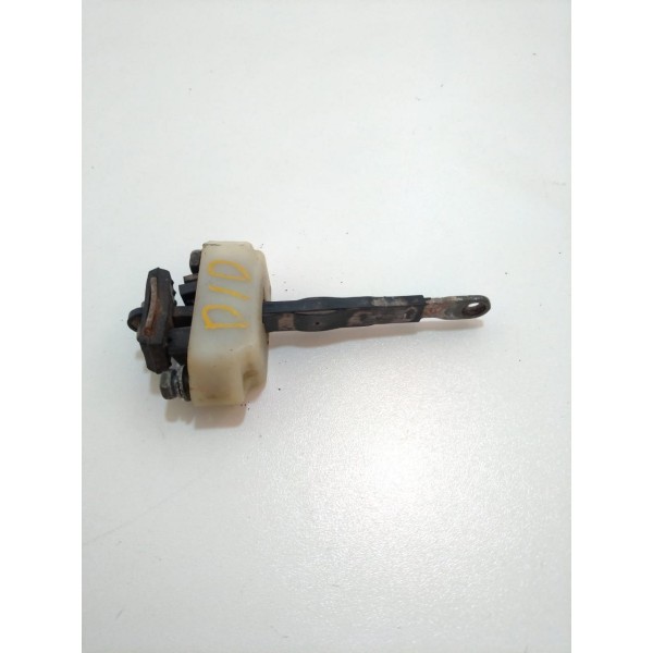Limitador Porta Dianteira Direita Chevrolet Tracker 2001