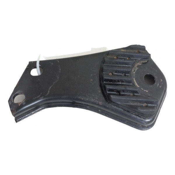 Suporte Braço Eixo Esquerdo Mercedes C180 2011