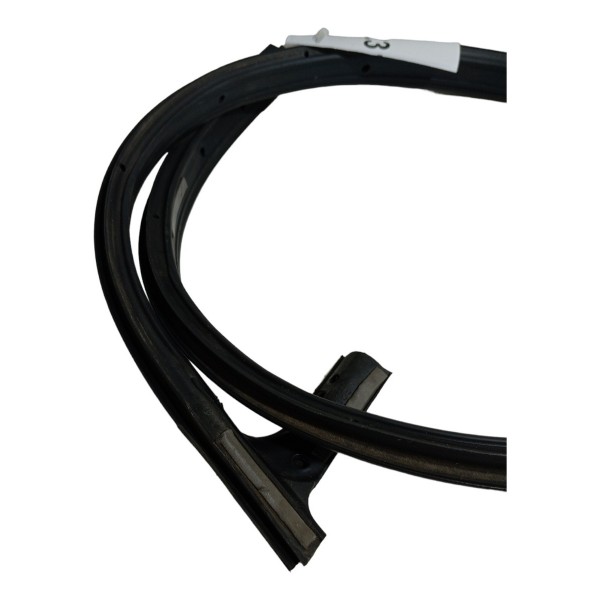 Borracha Acabamento Porta Dianteira Direita Siena 2016 Borracha Acabamento Porta Dianteira Direita Siena 2016