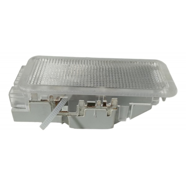 Luz Cortesia Porta Malas Peugeot 2008 Ano 2016 2017 2018