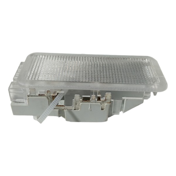 Luz Cortesia Porta Malas Peugeot 2008 Ano 2016 2017 2018