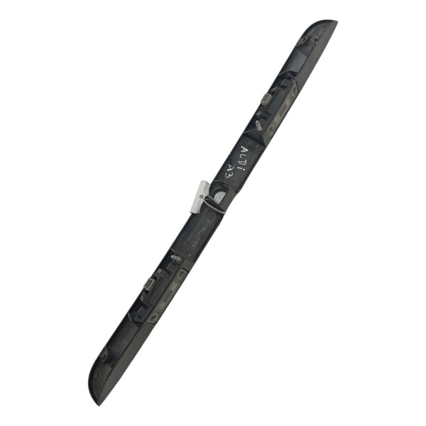 Aplique Friso Tampa Traseira Audi A3 2001 2002 2003 2004 05