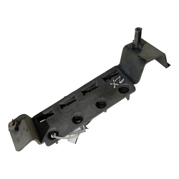 Guia Lateral Parachoque Dianteiro Esquerdo Citroen Zx 1994