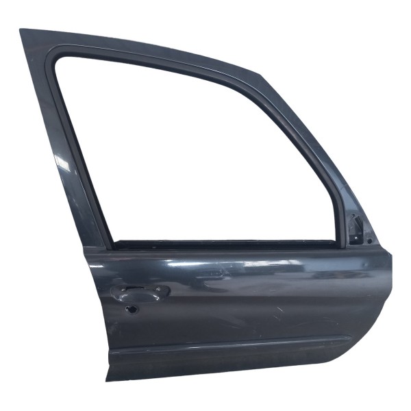 Porta Dianteira Direita Citroen Xsara Picasso 2005 Detalhes