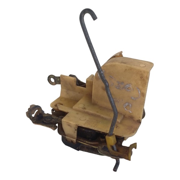 Fechadura Porta Dianteira Direita Gm Corsa 1997
