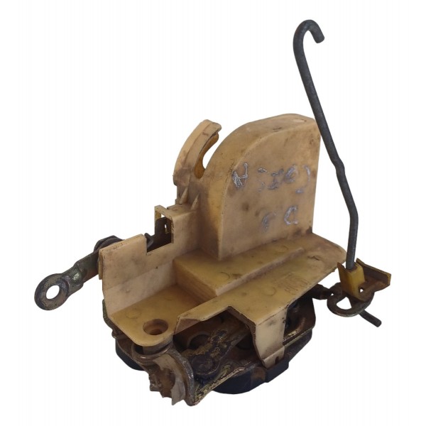 Fechadura Porta Dianteira Direita Gm Corsa 1997