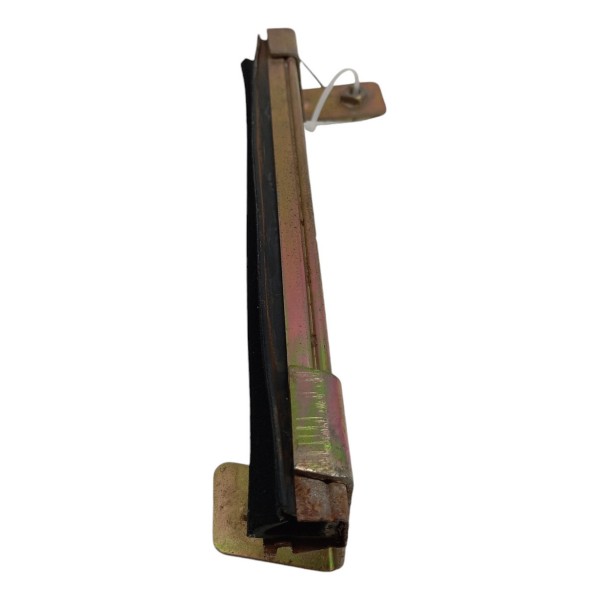 Guia Vidro Porta Traseira Esquerda Ford Fiesta 2005 2006 07