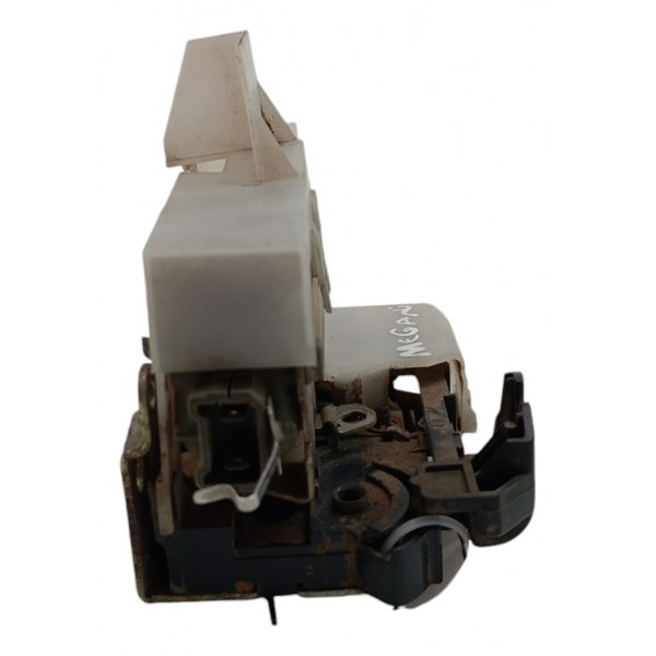 Fechadura Porta Dianteira Esquerda Renault Megane 2000 2001