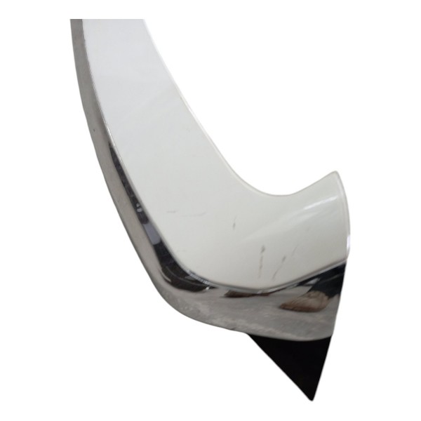 Aerofólio Tampa Traseira Peugeot 2008 1.6 2016 2018 Detalhes