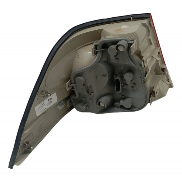 Lanterna Direita Chevrolet Vectra Sedan 2005 2006 07 Detalhe