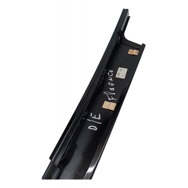 Moldura Externa Dianteira Esquerda Renault Fluence 2011 2012