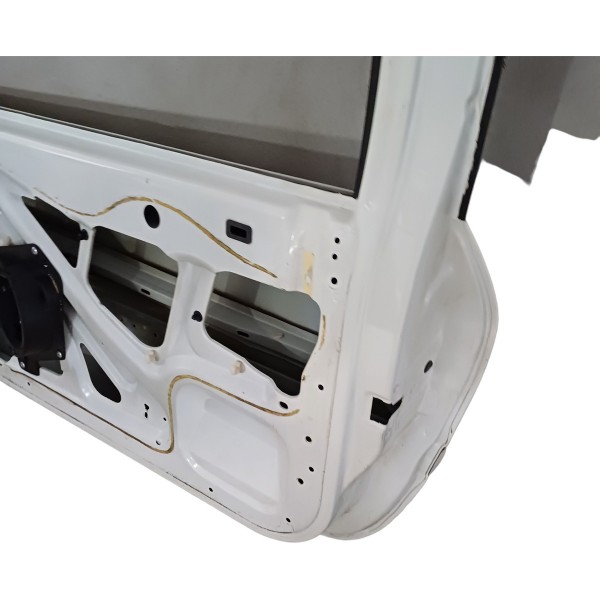 Porta Dianteira Direita Peugeot 206 2p Detalhes