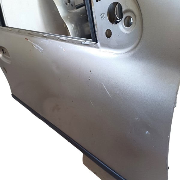 Porta Dianteira Direita Fiat Palio 1999 Detalhes
