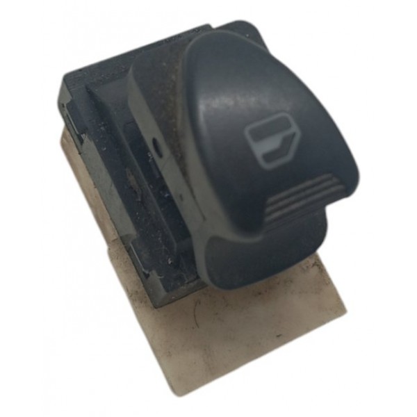 Botão Vidro Elétrico Dianteiro Direito Chery Qq 2011 2012 13