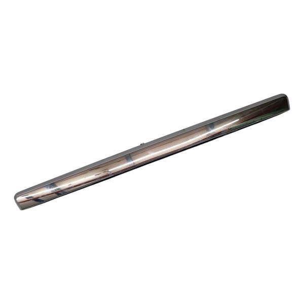 Friso Moldura Tampa Traseira Luz Placa B180 B200 2009 10 11