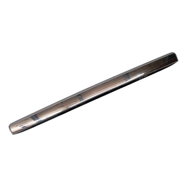 Friso Moldura Tampa Traseira Luz Placa B180 B200 2009 10 11