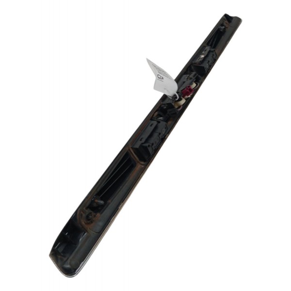 Friso Moldura Tampa Traseira Luz Placa B180 B200 2009 10 11