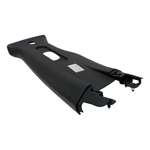 Acabamento Coluna Central Superior Direta Jeep Renegade 2016