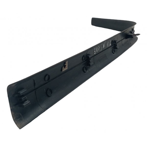 Soleira Porta Dianteira Direita Peugeot 307 Sw 2005 06 07 08