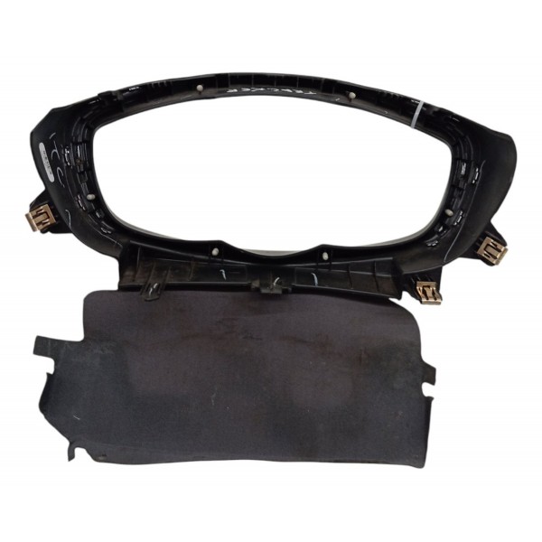 Moldura Painel Instrumentos Chevrolet Tracker 2018 2019 2020