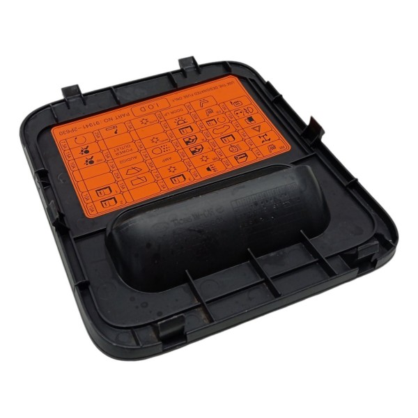 Moldura Tampa Fusivel Painel Kia Sorento 3.5 2011 2012 2013