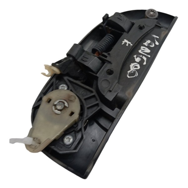 Maçaneta Externa Esquerda Renault Kangoo 1.6 2012 2013 2014