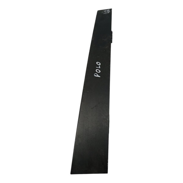 Moldura Coluna Porta Traseira Esquerda Vw Polo 1.6 2002 2003