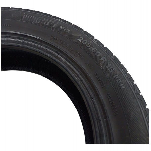 Pneu 205/60/r16 Brarum Bravuris 4x4