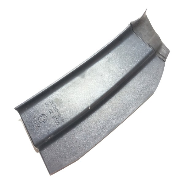 Moldura Lanterna Traseira Direita Volkswagen Spacefox 2015