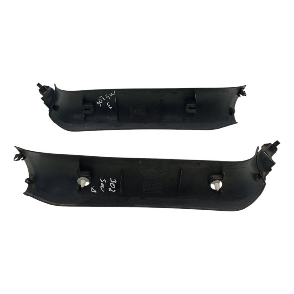 Par Acabamento Tampa Traseira Peugeot 307 Sw 2009 2010 2011