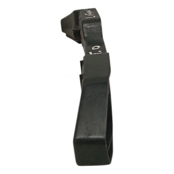 Suporte Guia Parachoque Traseiro Toyota Corolla 2009 2012