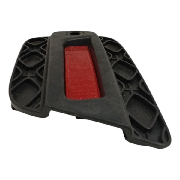 Acabamento Esquerdo Parachoque Sandero Stepway 2015 2016