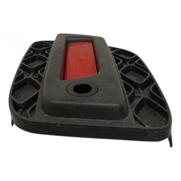 Acabamento Esquerdo Parachoque Sandero Stepway 2015 2016