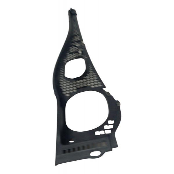 Moldura Direito Churrasqueira Parabrisa Renault Duster 2020