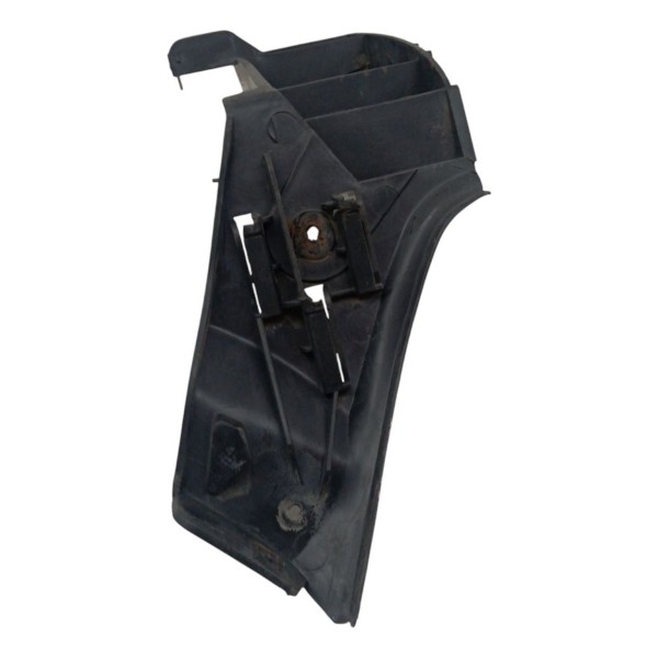 Guia Parachoque Traseiro Direito Volkswagen Polo 2004 2005