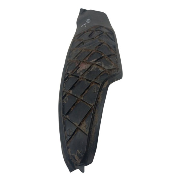 Acabamento Parabarro Esquerdo Volkswagen Polo 2004 2005