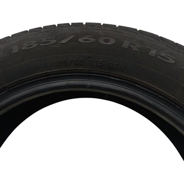 Pneu 185/60-15 Pirelli Aro 15