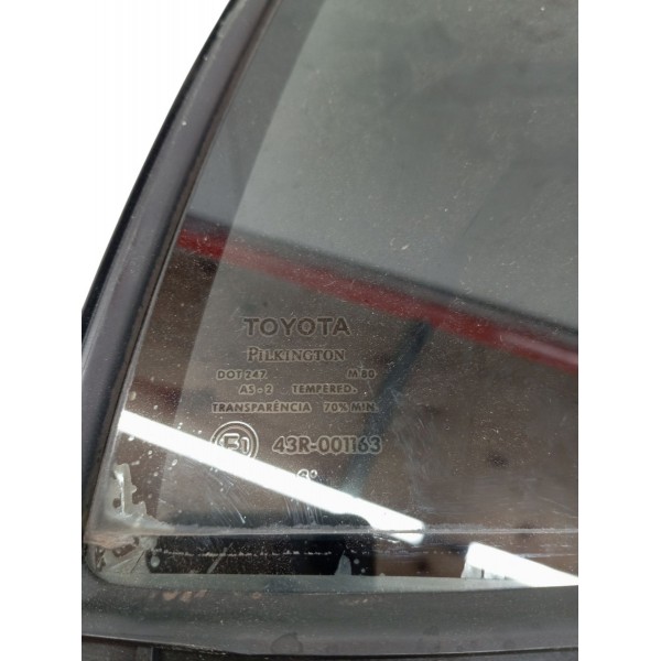 Vidro Fixo Traseiro Direito Toyota Corolla Fielder 2006