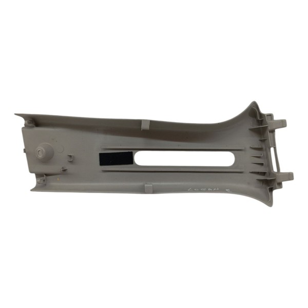 Moldura Coluna Cinto Esquerdo Renault Logan 2014 2015