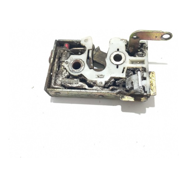 Fechadura Porta Traseira Esquerda Volkswagen Santana