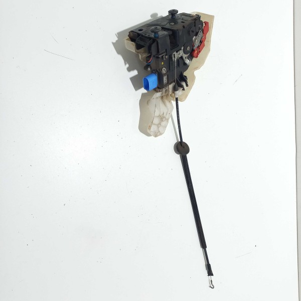 Fechadura Porta Traseira Esquerda Volkswagen Jetta 2010