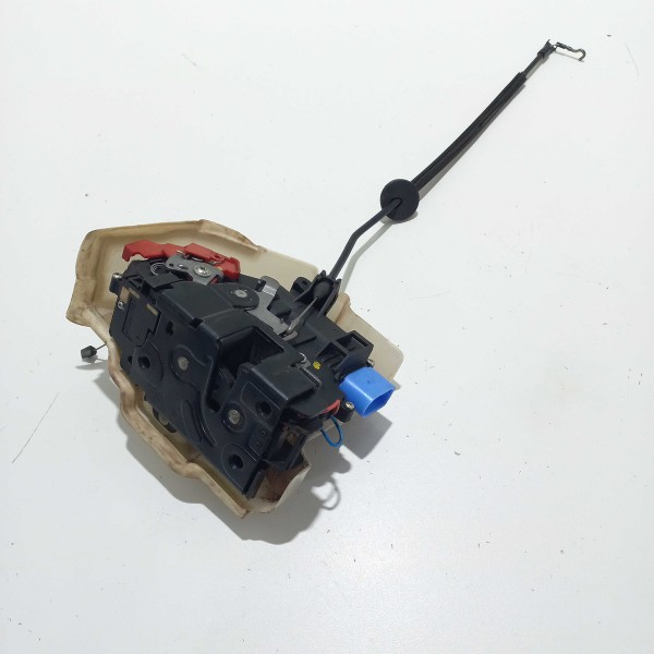 Fechadura Porta Dianteira Esquerda Volkswagen Jetta 2010