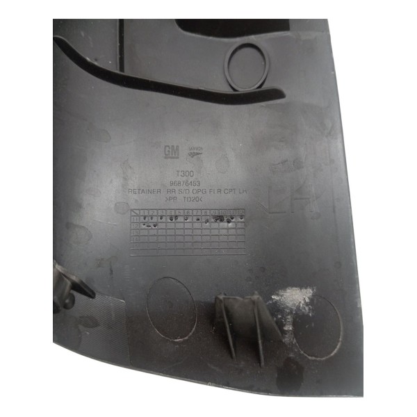 Soleira Traseira Direita Chevrolet Sonic 2011 2012 2013