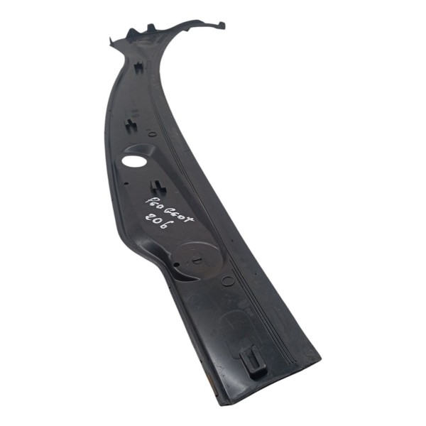 Moldura Grade Churrasqueira Lado Esquerdo Peugeot 206 2005