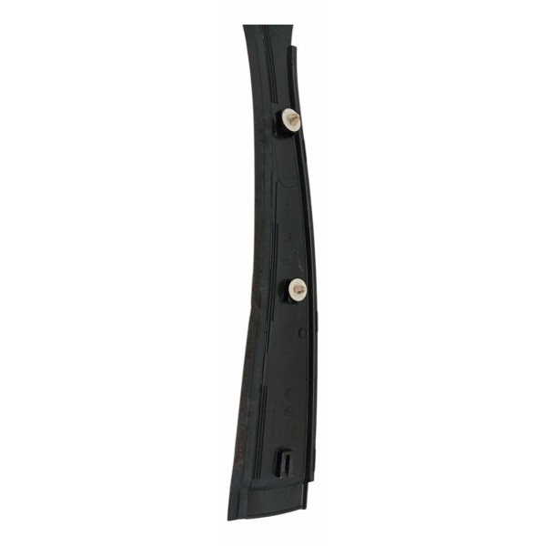 Moldura Grade Churrasqueira Lado Direito Peugeot 206 2005