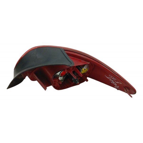 Lanterna Traseira Esquerda Peugeot 206 1.4 2003 2004 2005
