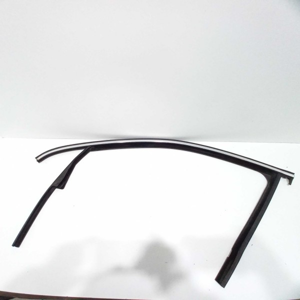 Guarnição Porta Dianteira Direita Volkswagen Jetta 2010 Q