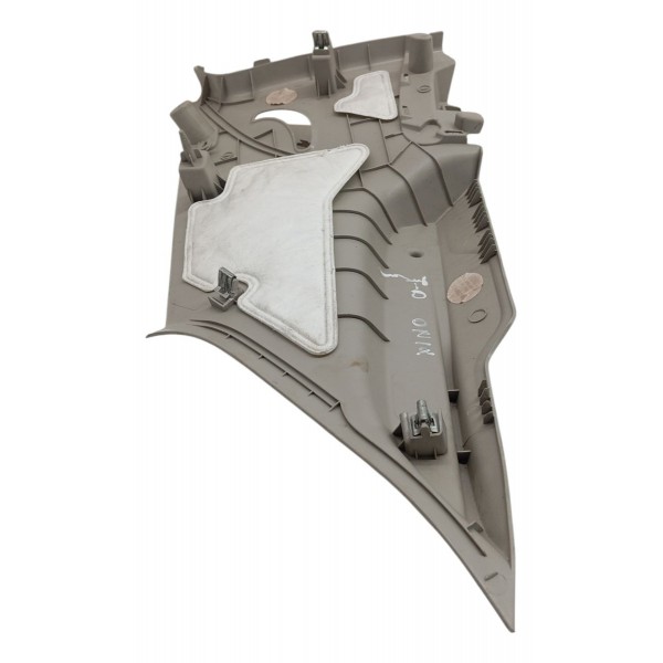 Suporte Direito Tampão Bagagito Chevrolet Onix 2020 2021