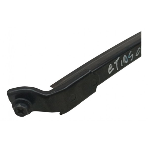 Guia Vidro Traseiro Esquerdo Toyota Etios 2015 2016 Guia Vidro Traseiro Esquerdo Toyota Etios 2015 2016