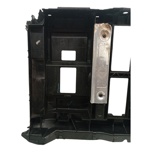 Painel Defletor Radiador Citroen C3 Picasso 1.6 2012 Detalhe